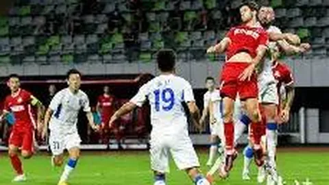 巴西队换帅风波再燃：波折重重，还是你执掌战旗！